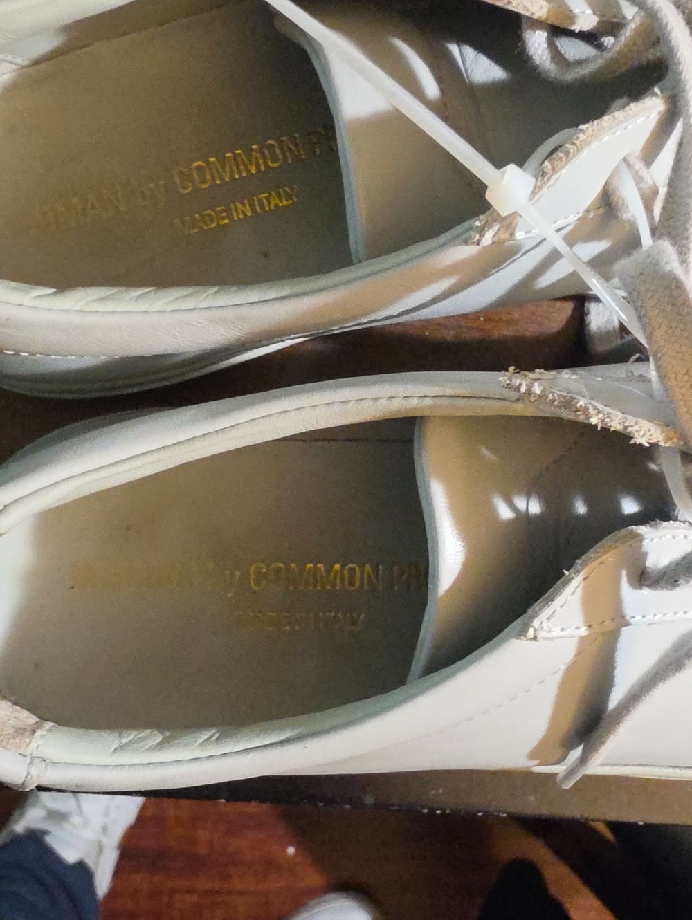 Common Projects Women White Leather Low-Top Sneakers